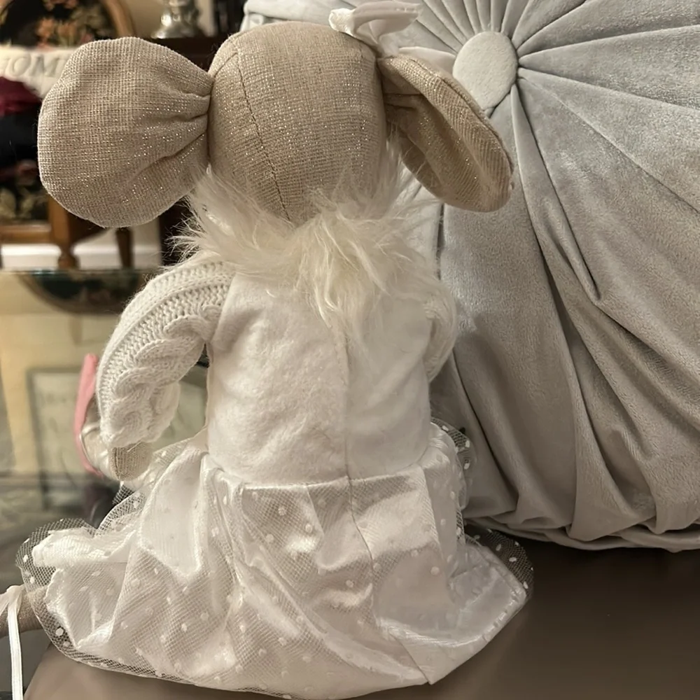 Plush shelf sitter Ballerina mouse.